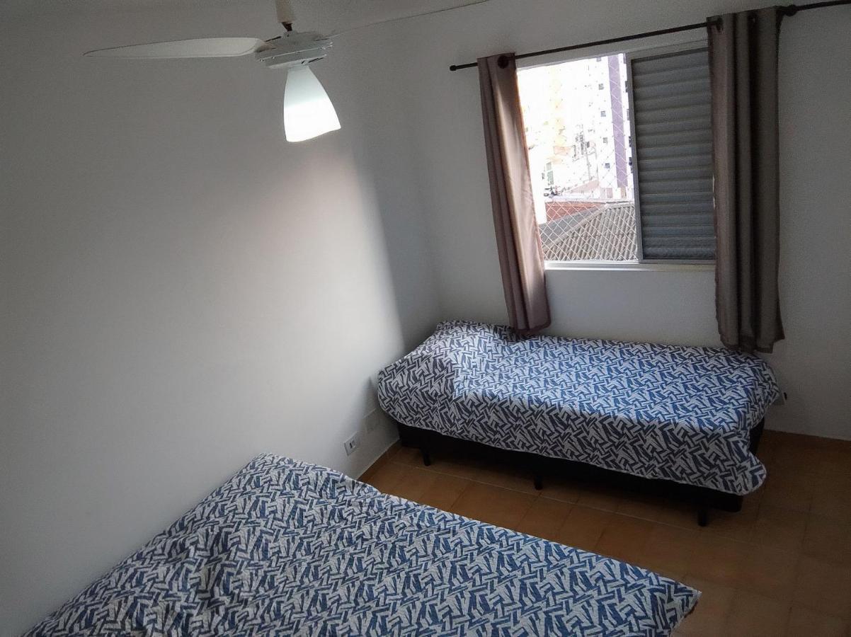 Excelente local - Praia da Guilhermina, com tudo próximo Apartamento Praia Grande  Exterior foto